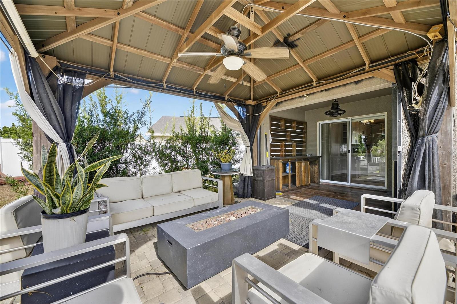 4102 MEDBURY DR, WESLEY CHAPEL, FL, 33543