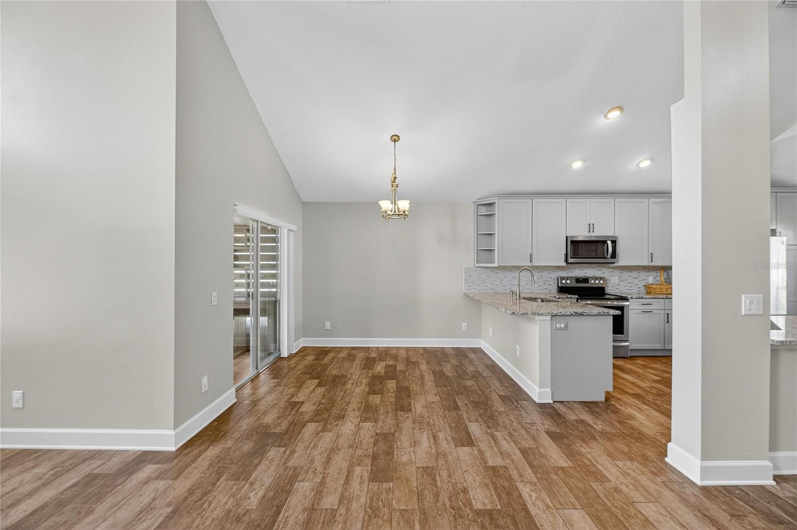 4102 MEDBURY DR, WESLEY CHAPEL, FL, 33543