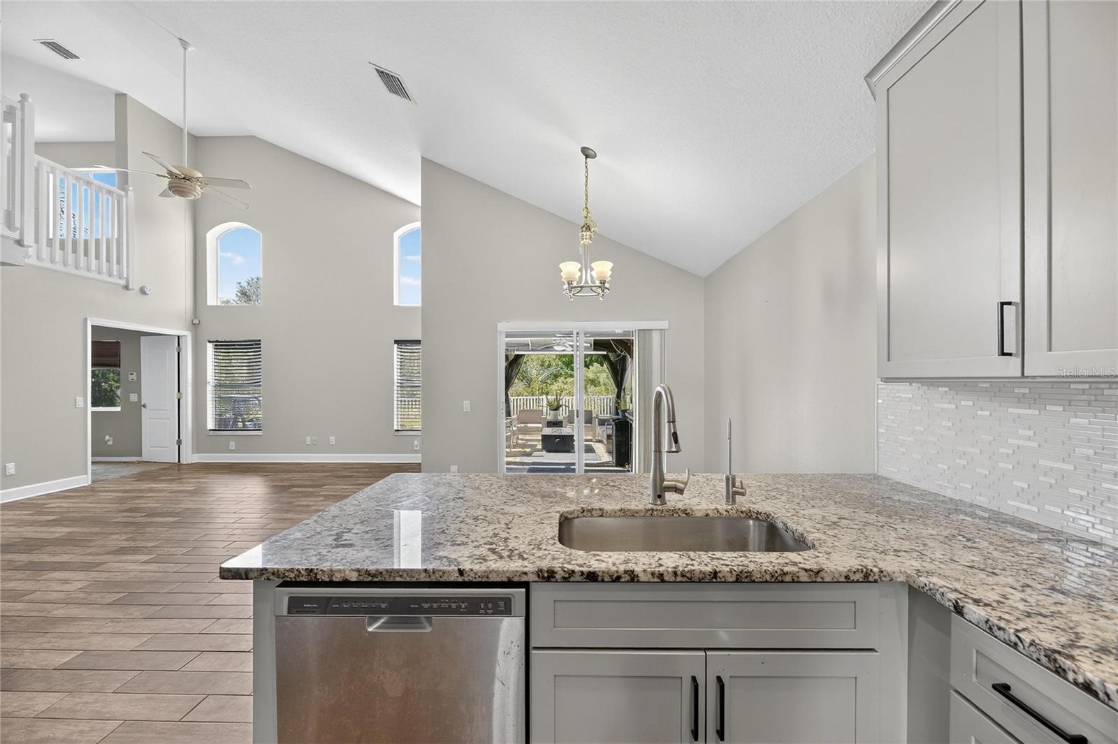 4102 MEDBURY DR, WESLEY CHAPEL, FL, 33543