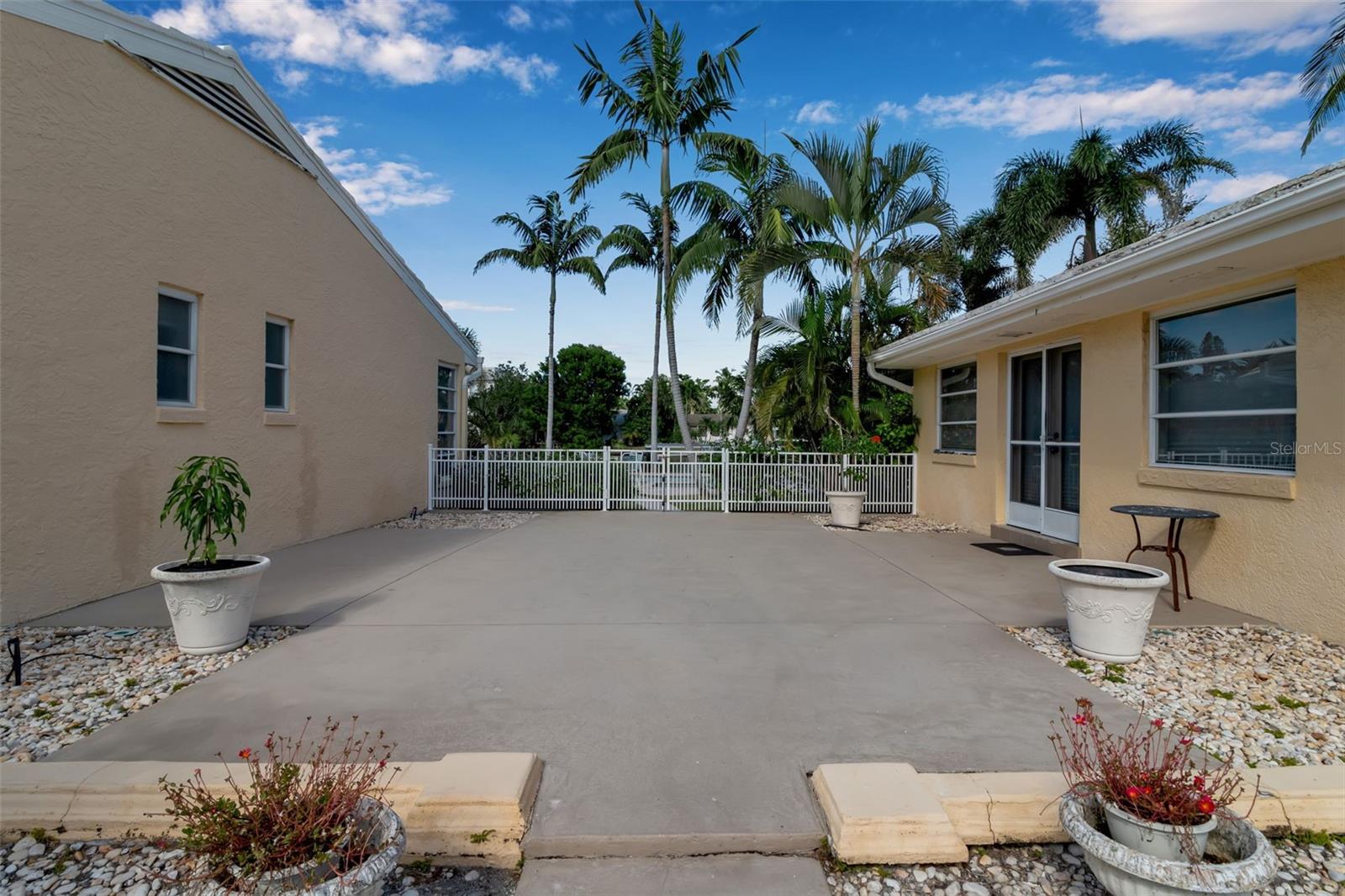 369 S POLK DR, SARASOTA, FL, 34236