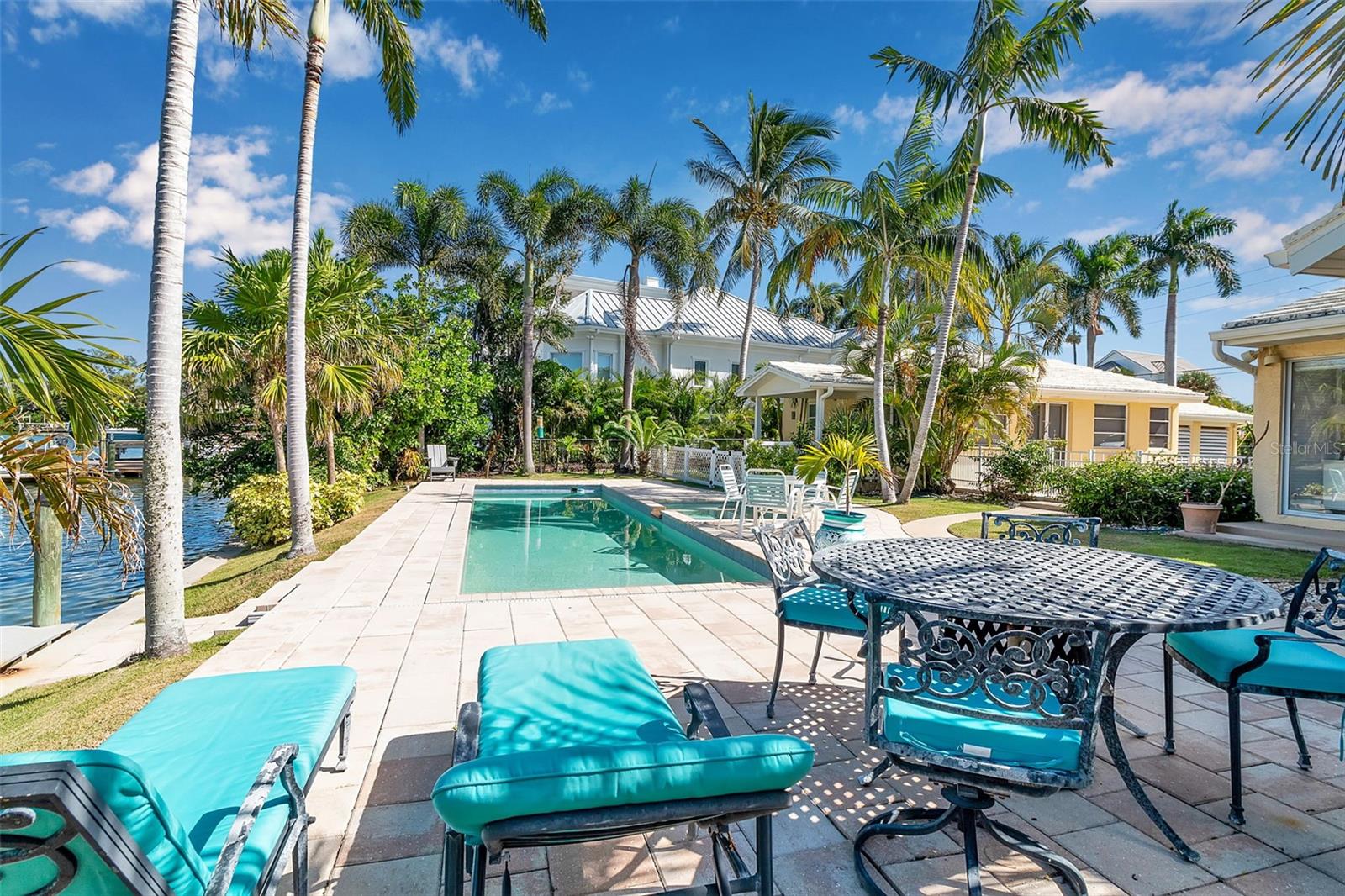 369 S POLK DR, SARASOTA, FL, 34236