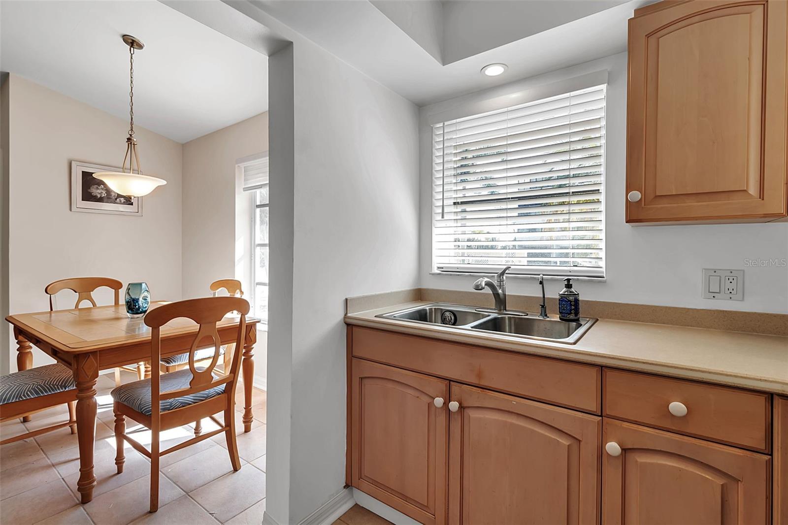 369 S POLK DR, SARASOTA, FL, 34236