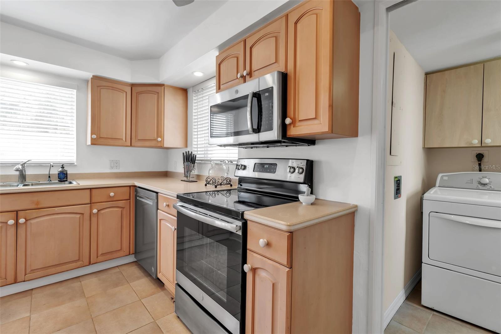 369 S POLK DR, SARASOTA, FL, 34236