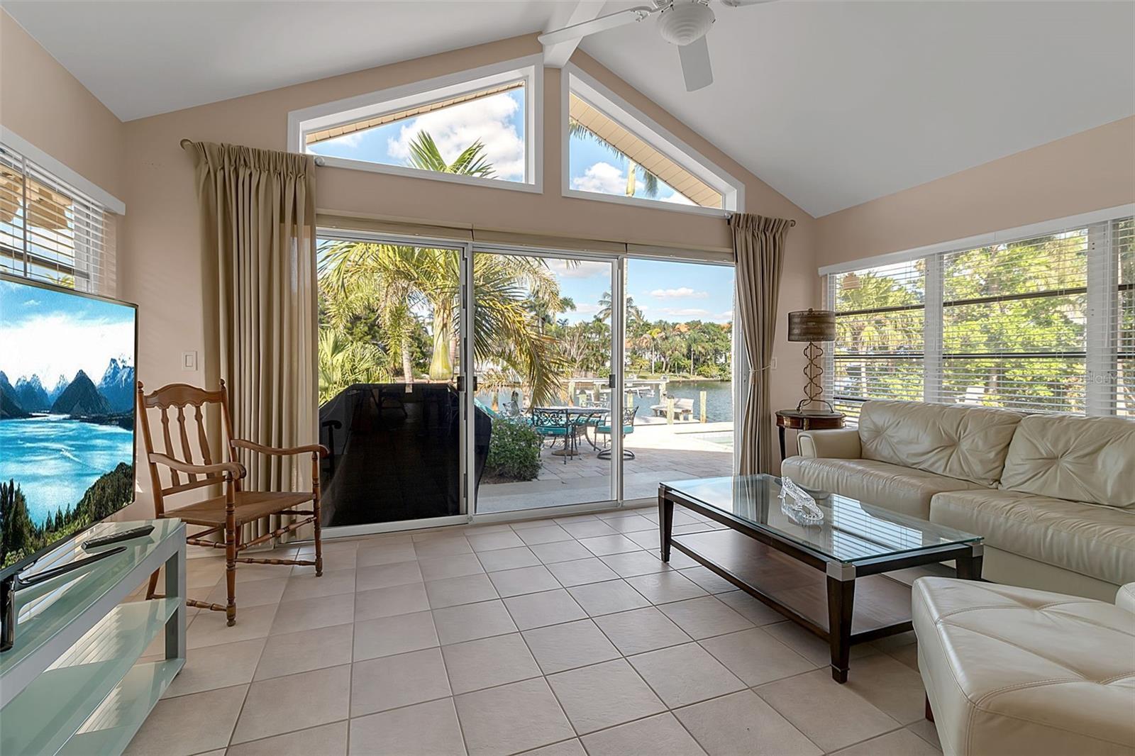 369 S POLK DR, SARASOTA, FL, 34236