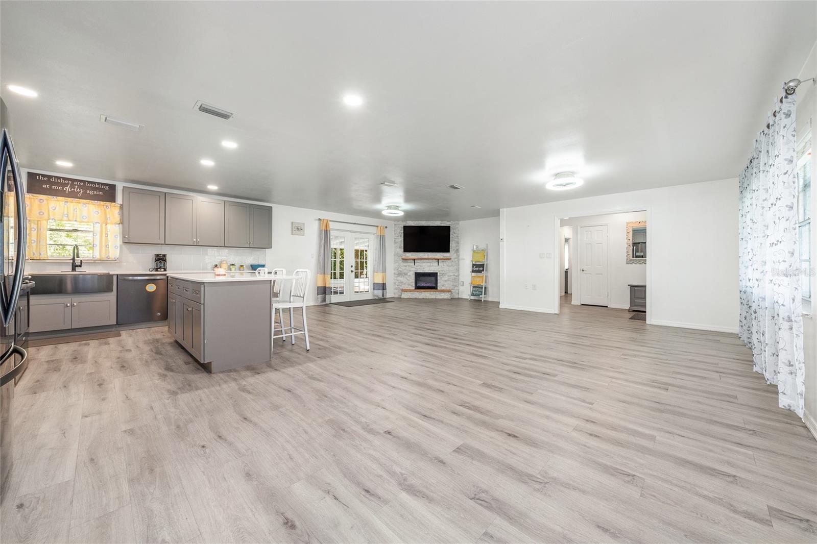 15 ADAMS AVE, KISSIMMEE, FL, 34744