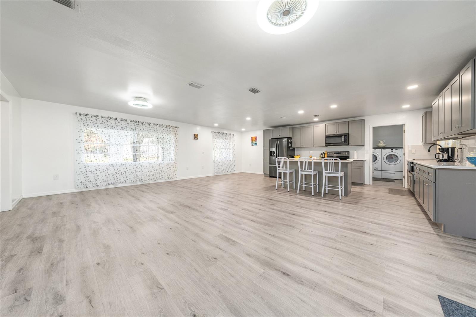 15 ADAMS AVE, KISSIMMEE, FL, 34744