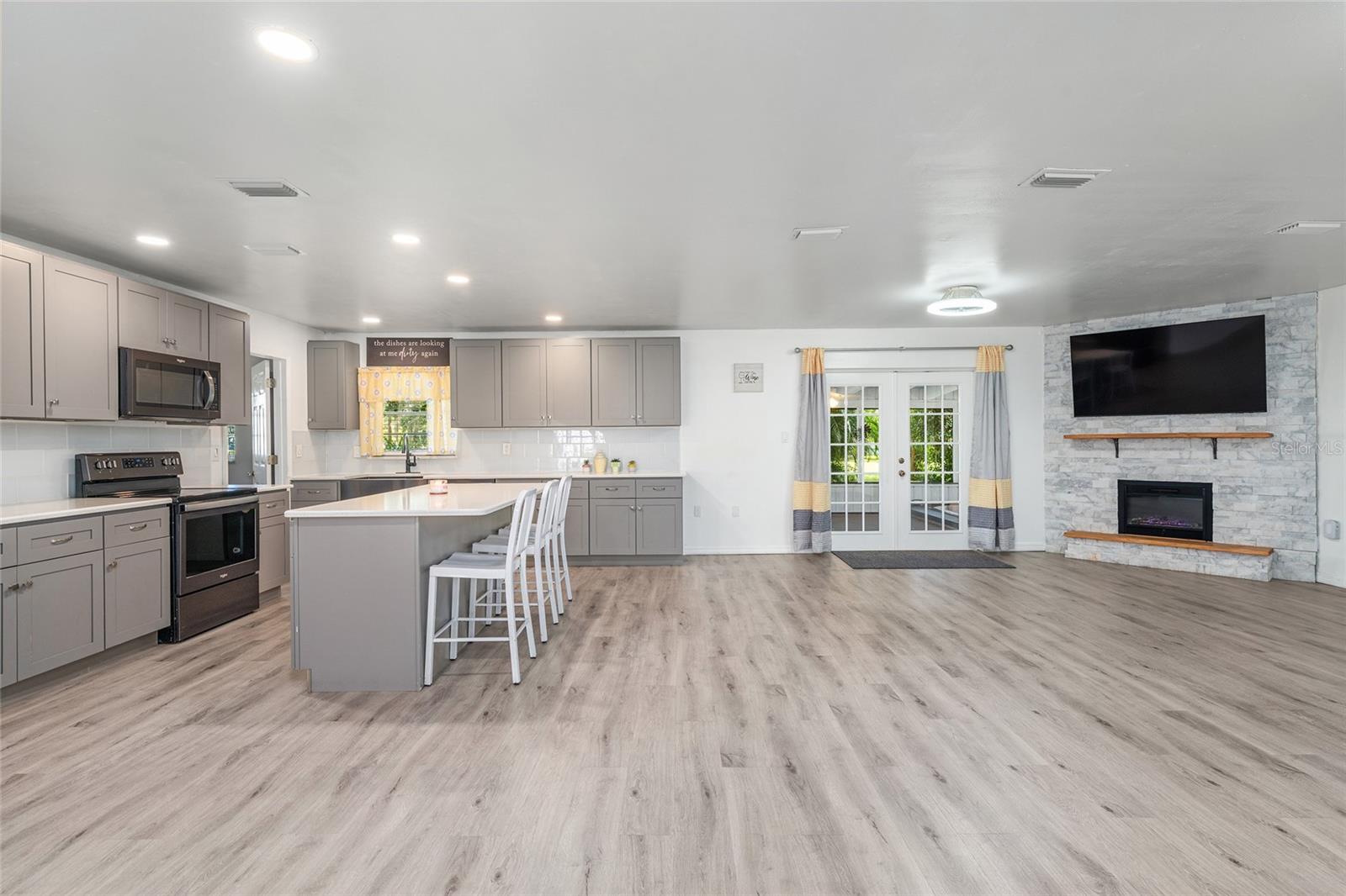 15 ADAMS AVE, KISSIMMEE, FL, 34744