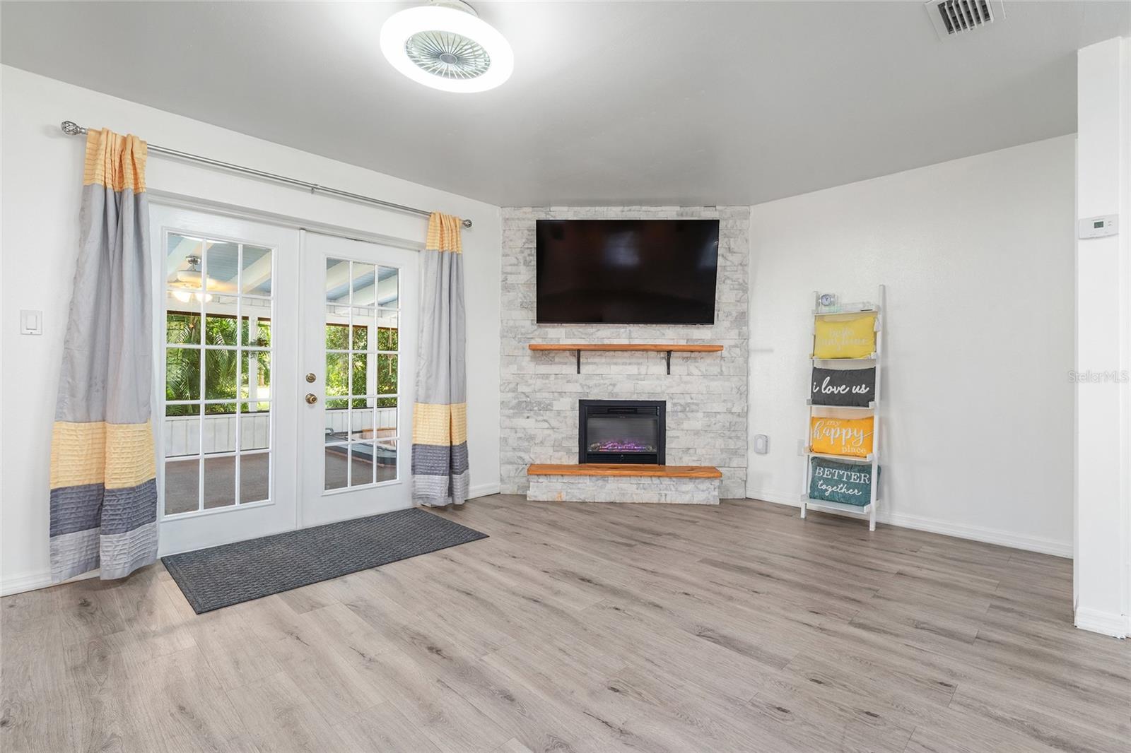 15 ADAMS AVE, KISSIMMEE, FL, 34744