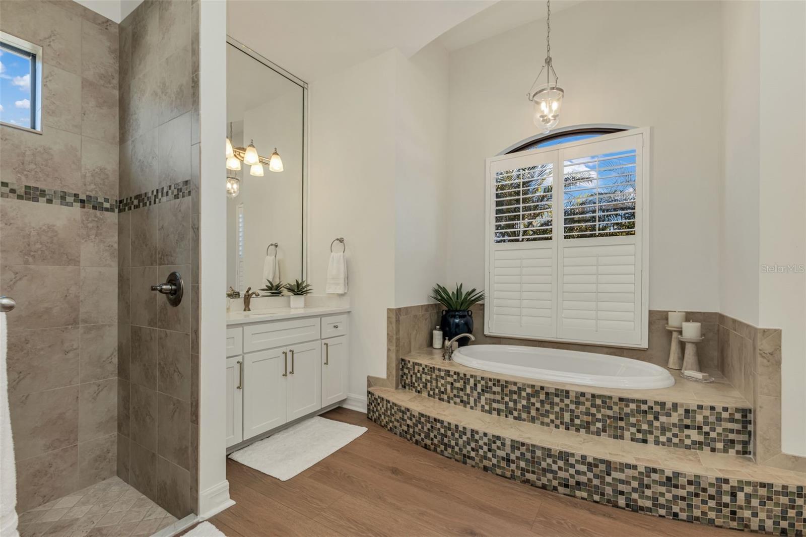 333 SANTANDER CT, PUNTA GORDA, FL, 33950