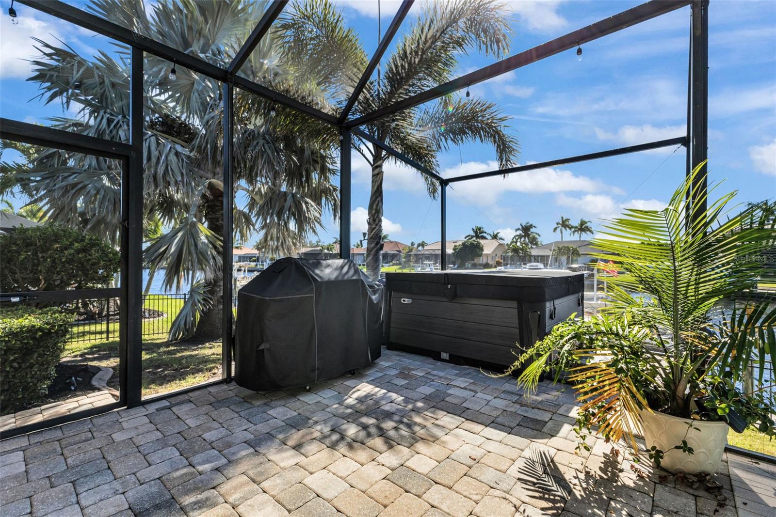 333 SANTANDER CT, PUNTA GORDA, FL, 33950