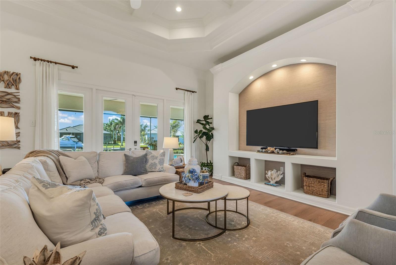 333 SANTANDER CT, PUNTA GORDA, FL, 33950