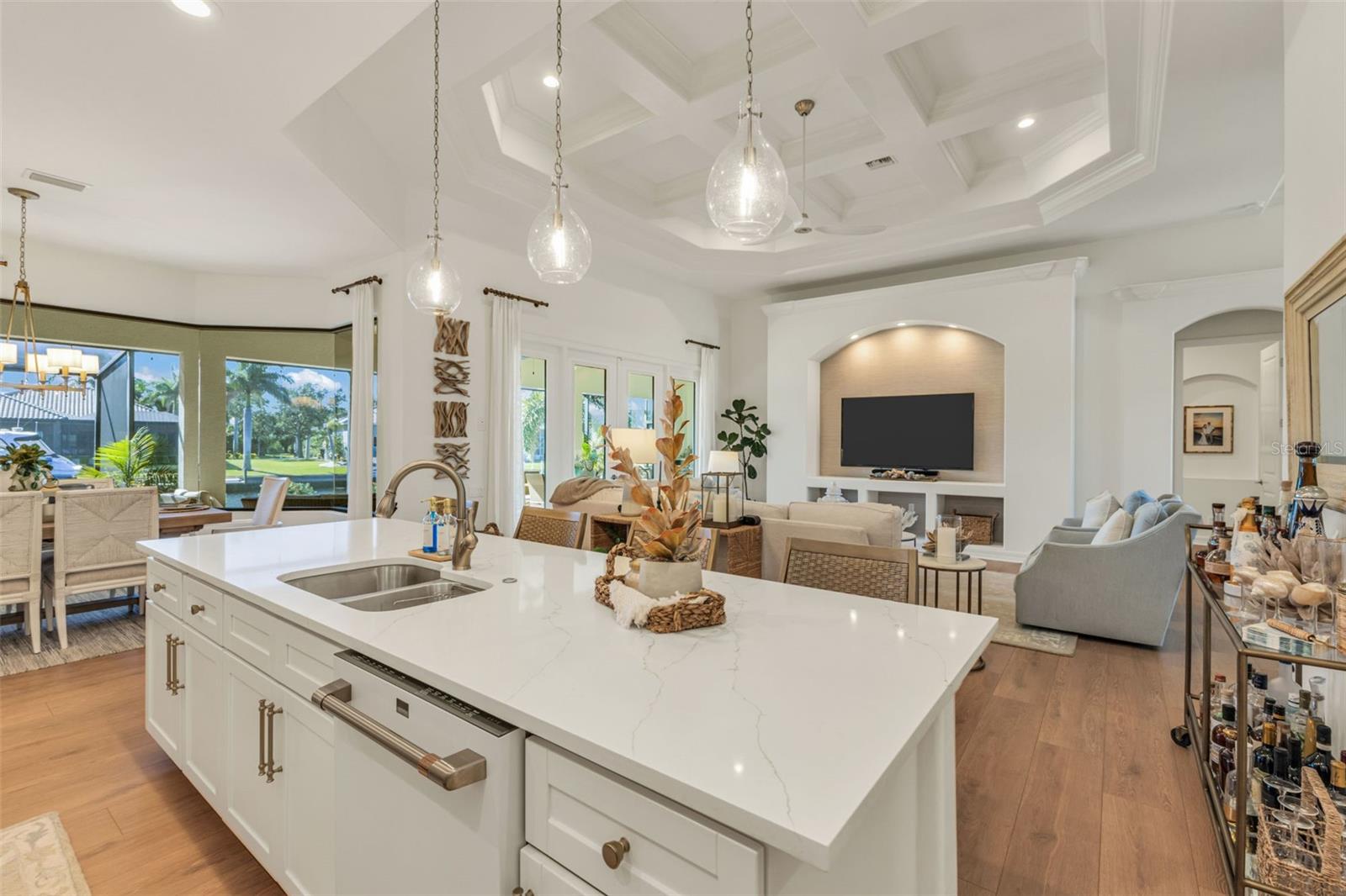 333 SANTANDER CT, PUNTA GORDA, FL, 33950