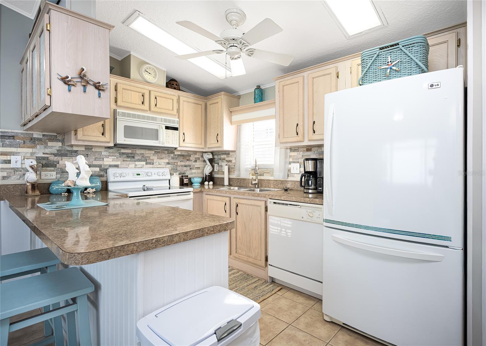 95 BAINBRIDGE DR, NOKOMIS, FL, 34275