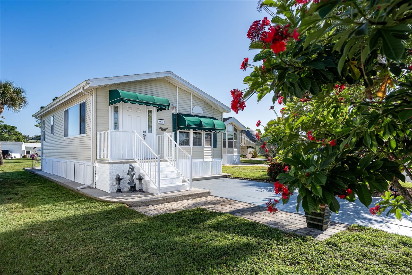 95 BAINBRIDGE DR, NOKOMIS, FL, 34275