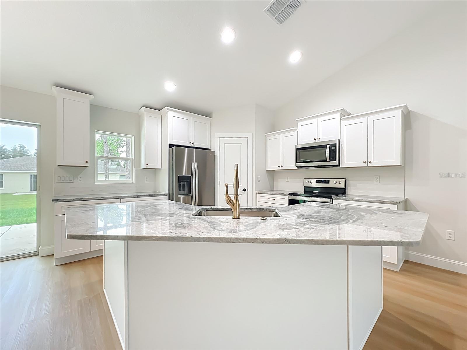 6526 N EARLSHIRE TER, CITRUS SPRINGS, FL, 34434