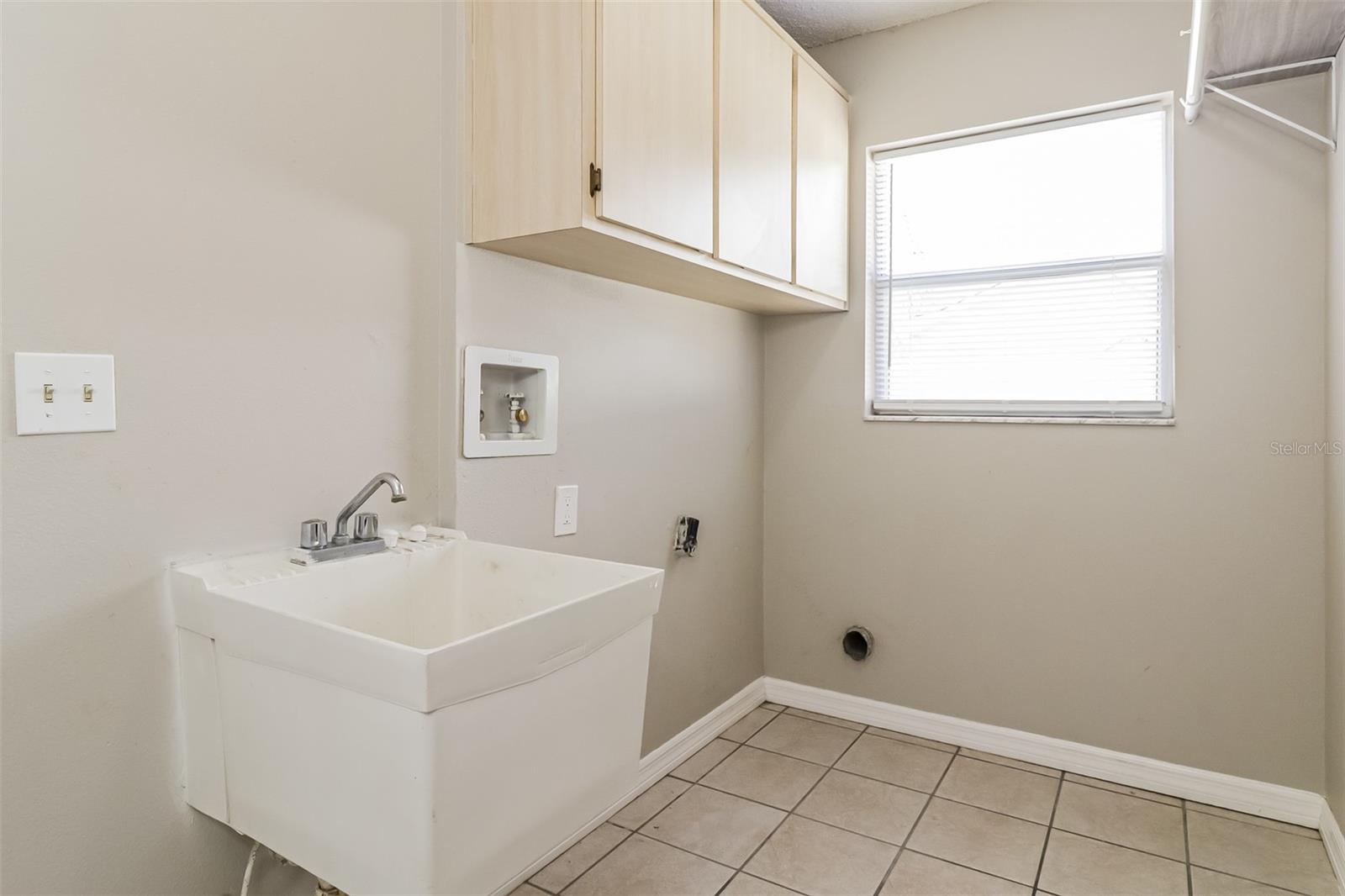 8461 RED ROE DR, NEW PORT RICHEY, FL, 34653