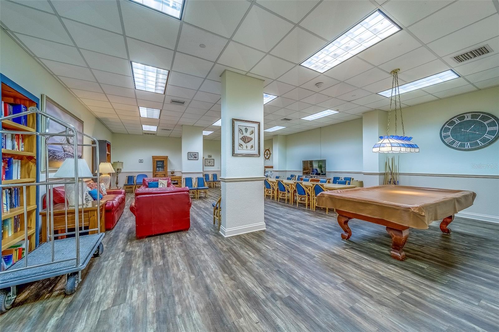 400 ISLAND WAY #104, CLEARWATER BEACH, FL, 33767