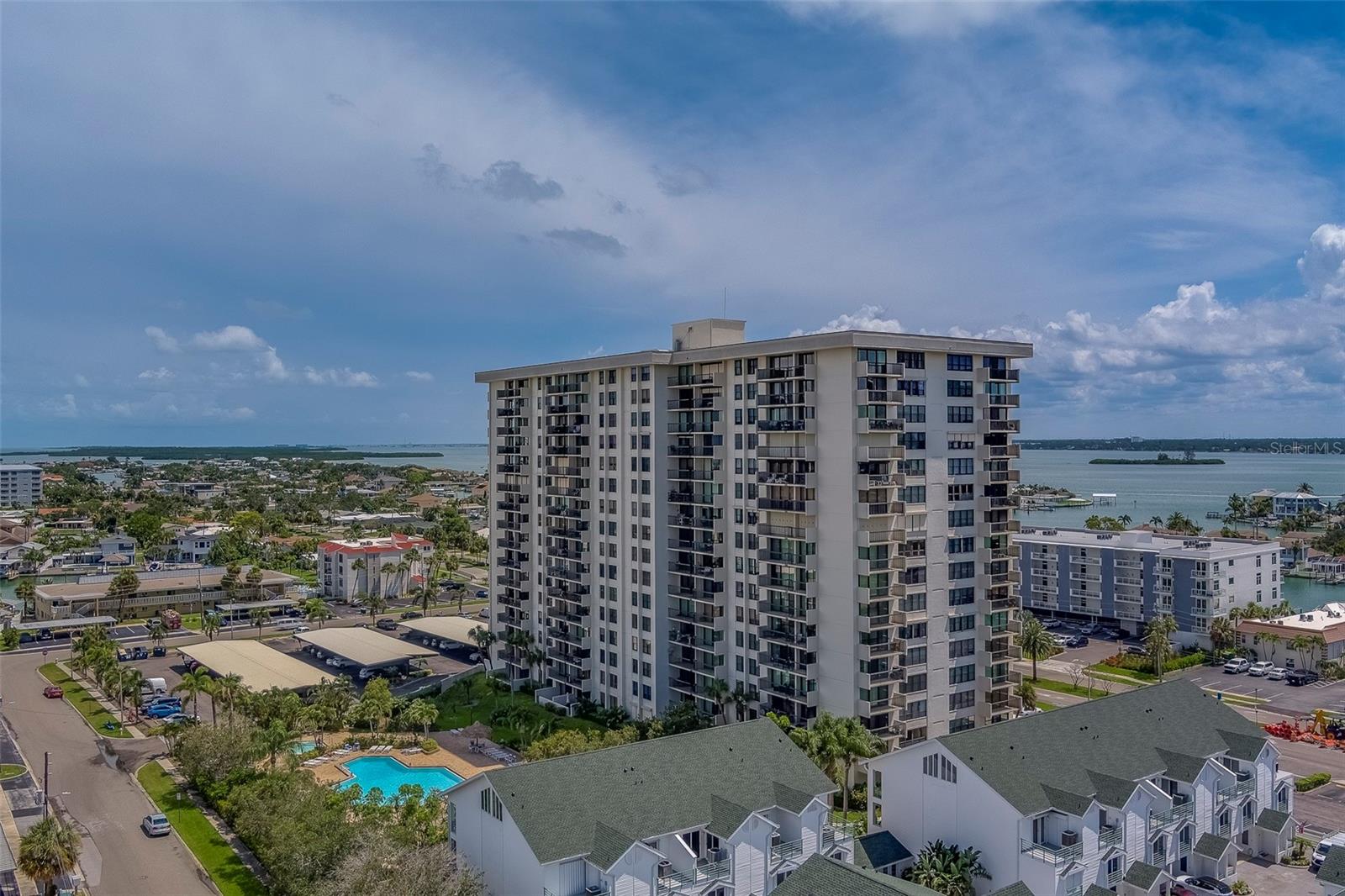 400 ISLAND WAY #104, CLEARWATER BEACH, FL, 33767