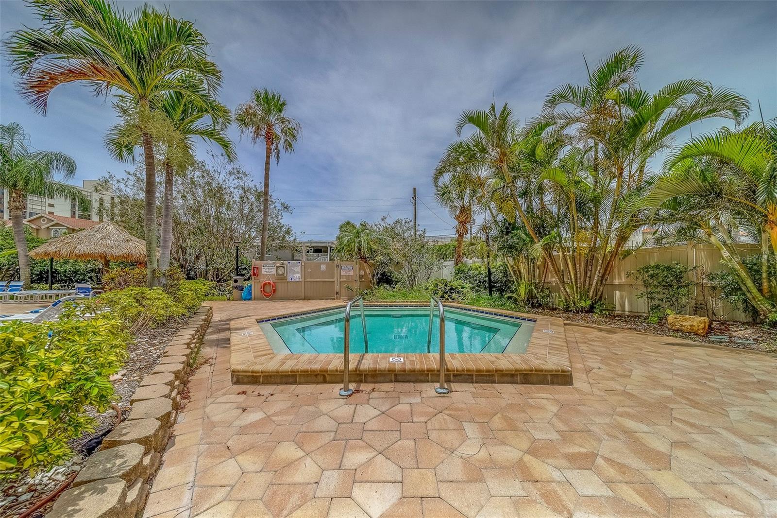 400 ISLAND WAY #104, CLEARWATER BEACH, FL, 33767