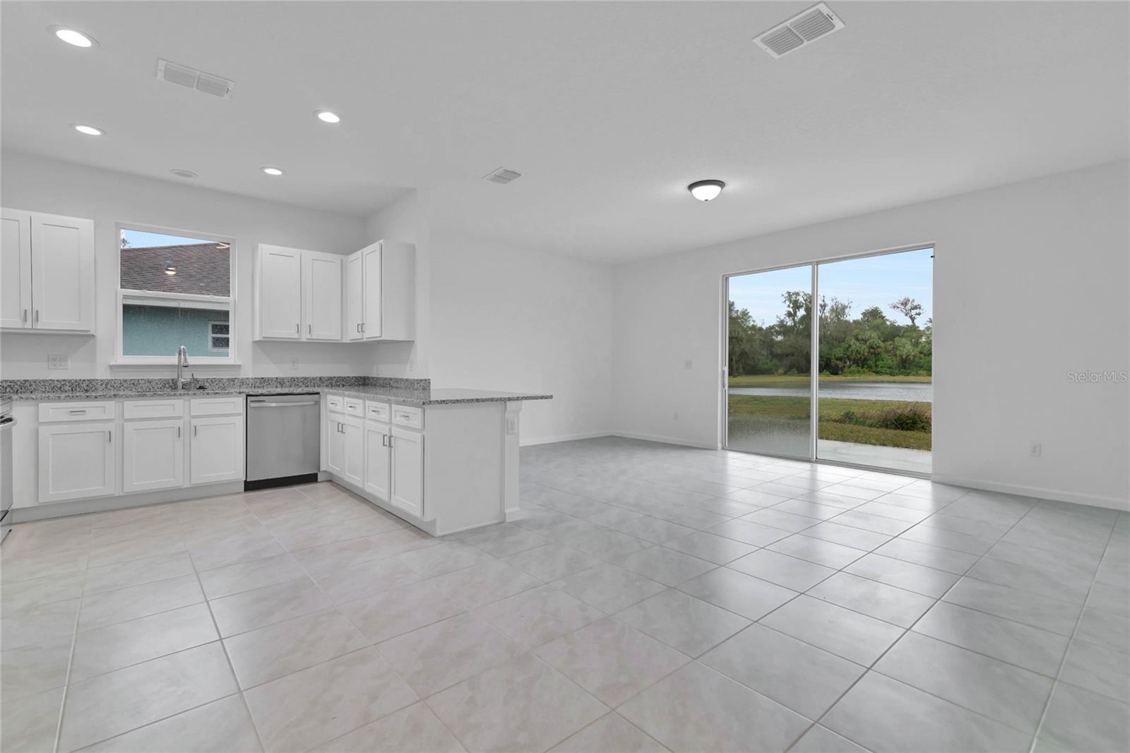 3708 WATERCLIFF CIR, GRAND ISLAND, FL, 32735