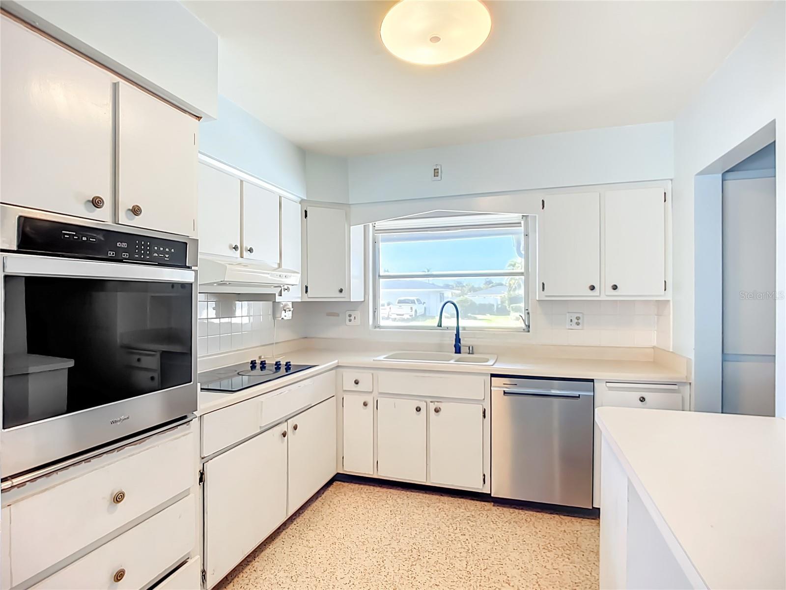 2629 BIGELOW DR, SARASOTA, FL, 34239