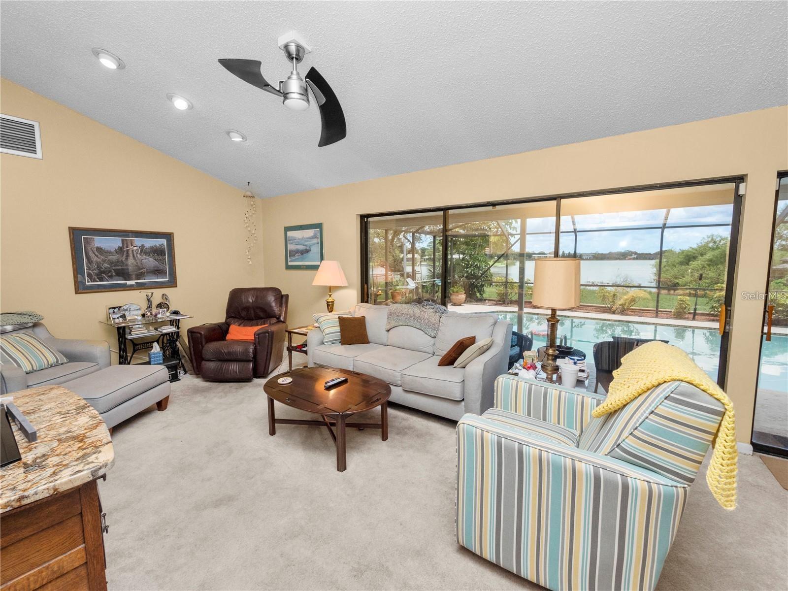 2118 LAKE BENTLEY CT, LAKELAND, FL, 33803