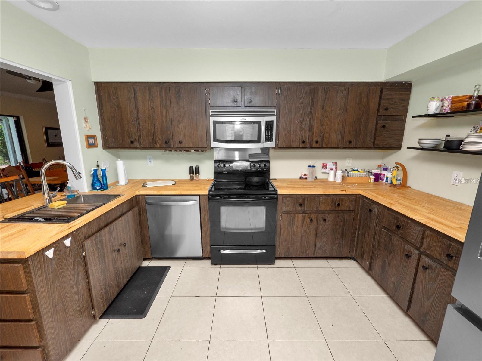 2118 LAKE BENTLEY CT, LAKELAND, FL, 33803