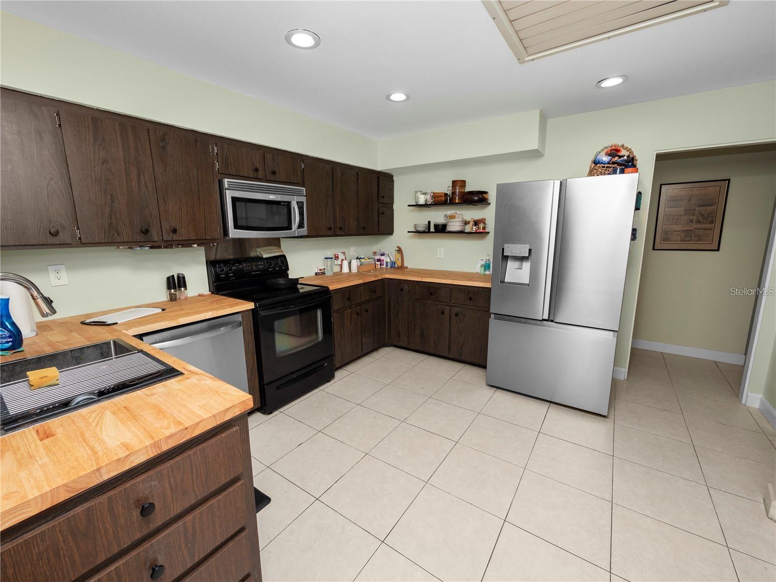 2118 LAKE BENTLEY CT, LAKELAND, FL, 33803