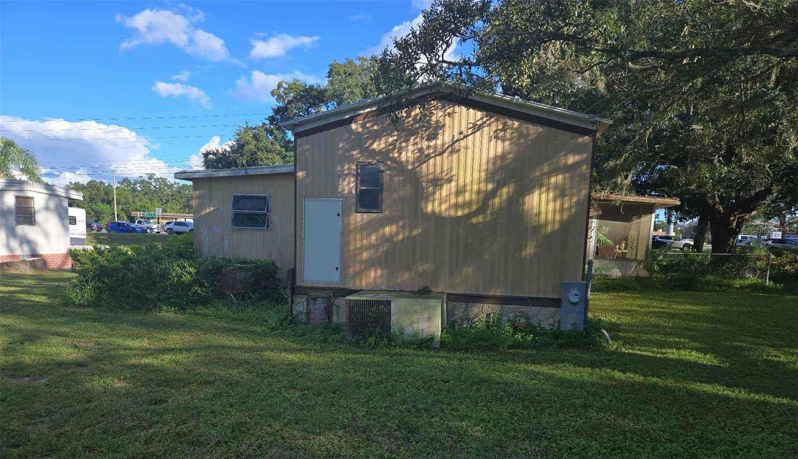 OM711934 Property Photo