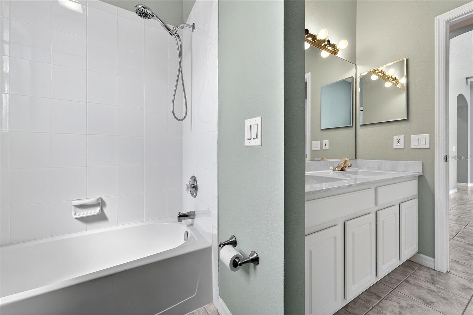 6617 CHESWICK ST, SARASOTA, FL, 34243