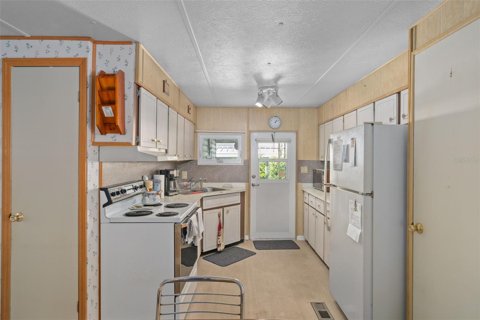 7162 FAIRLANE AVE, BROOKSVILLE, FL, 34613