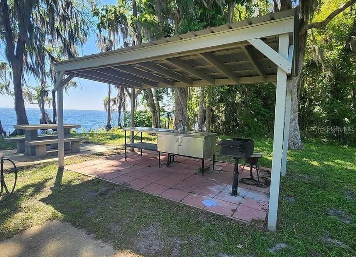 731 PARADISE BLVD, GEORGETOWN, FL, 32139