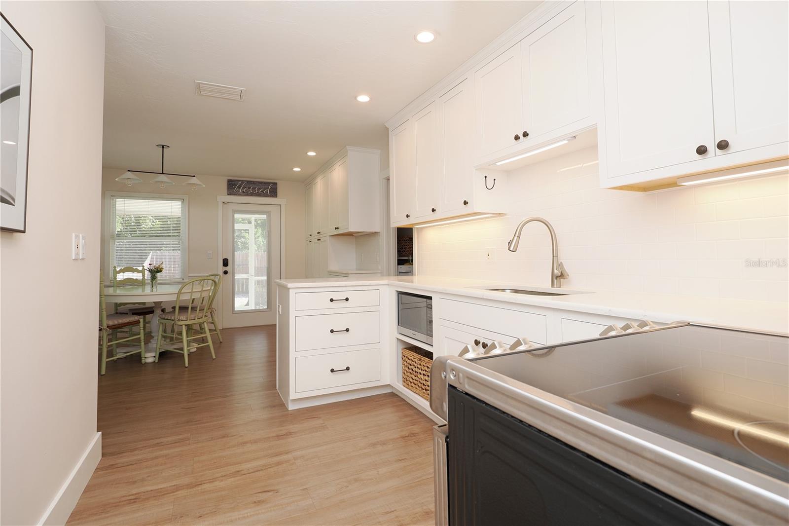 1303 ARCADIA AVE, SARASOTA, FL, 34232