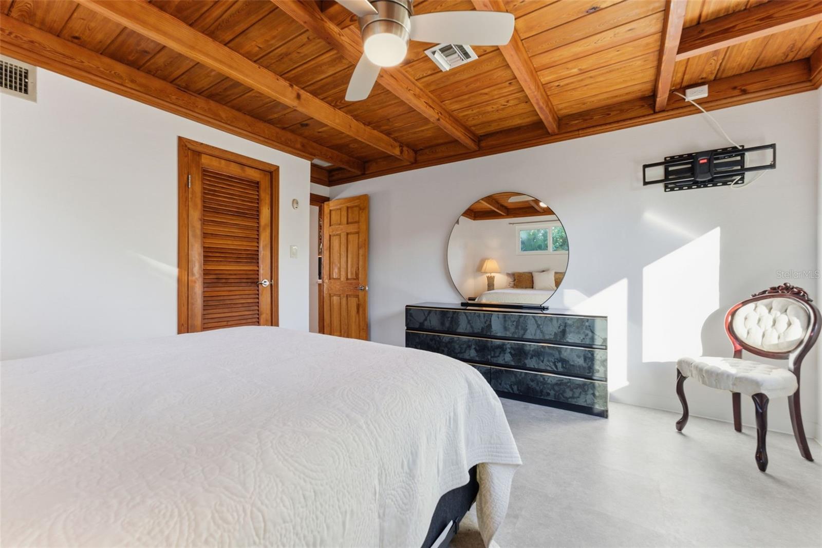 1161 S VENICE BLVD, VENICE, FL, 34293