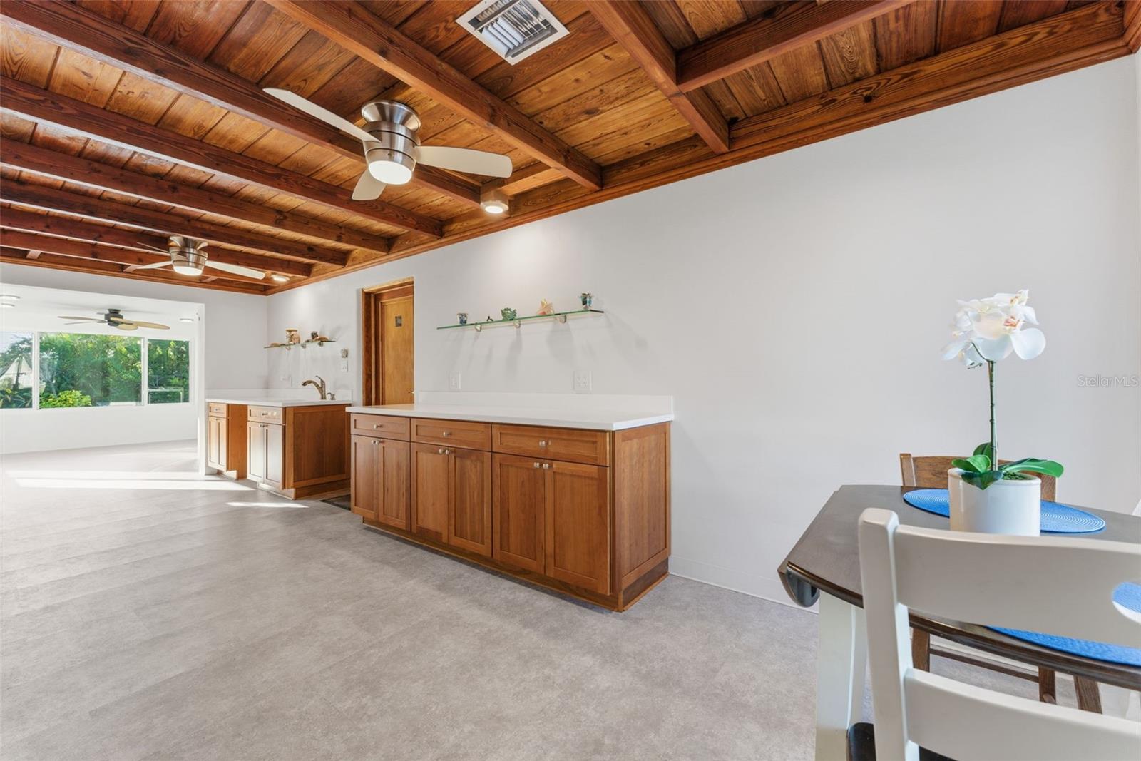 1161 S VENICE BLVD, VENICE, FL, 34293