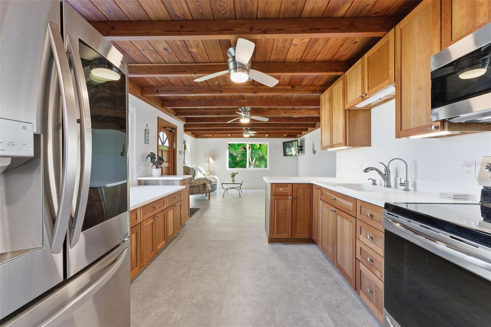 1161 S VENICE BLVD, VENICE, FL, 34293