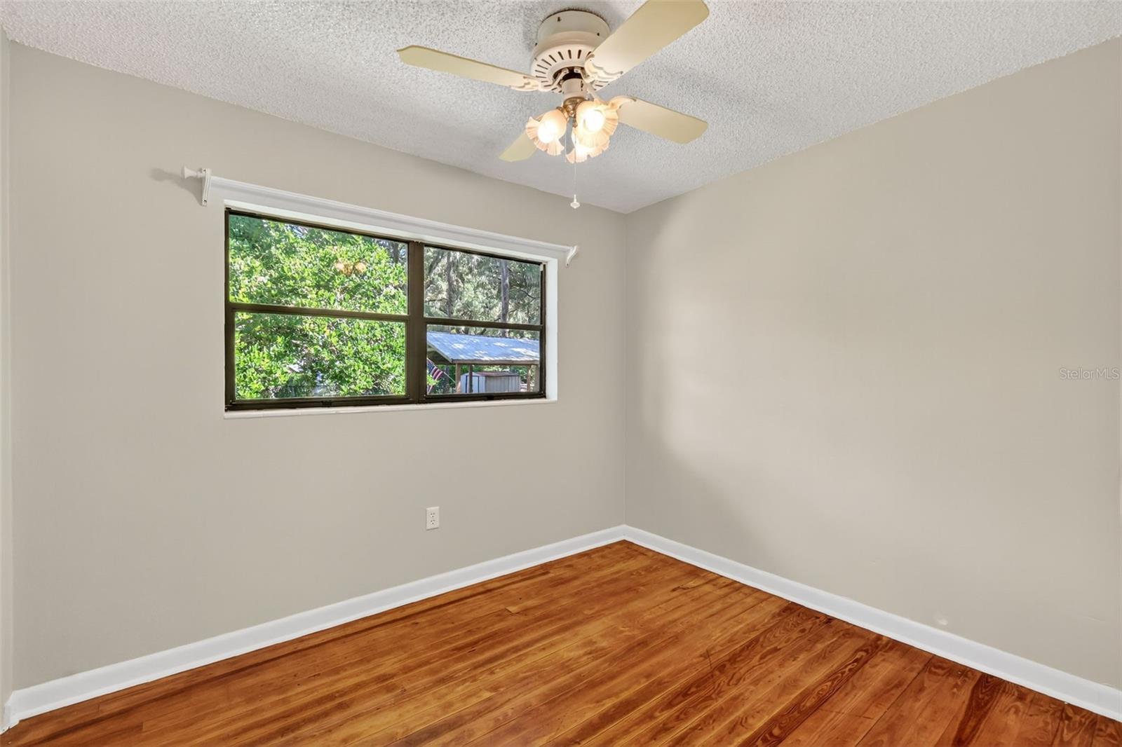 502 GRAY AVE, WILDWOOD, FL, 34785