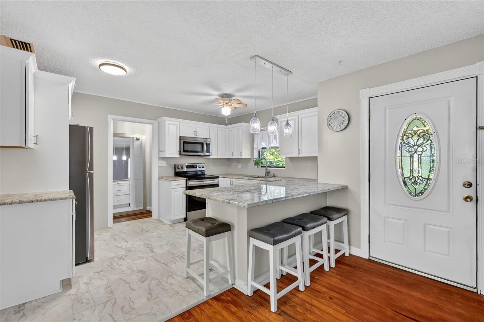 502 GRAY AVE, WILDWOOD, FL, 34785