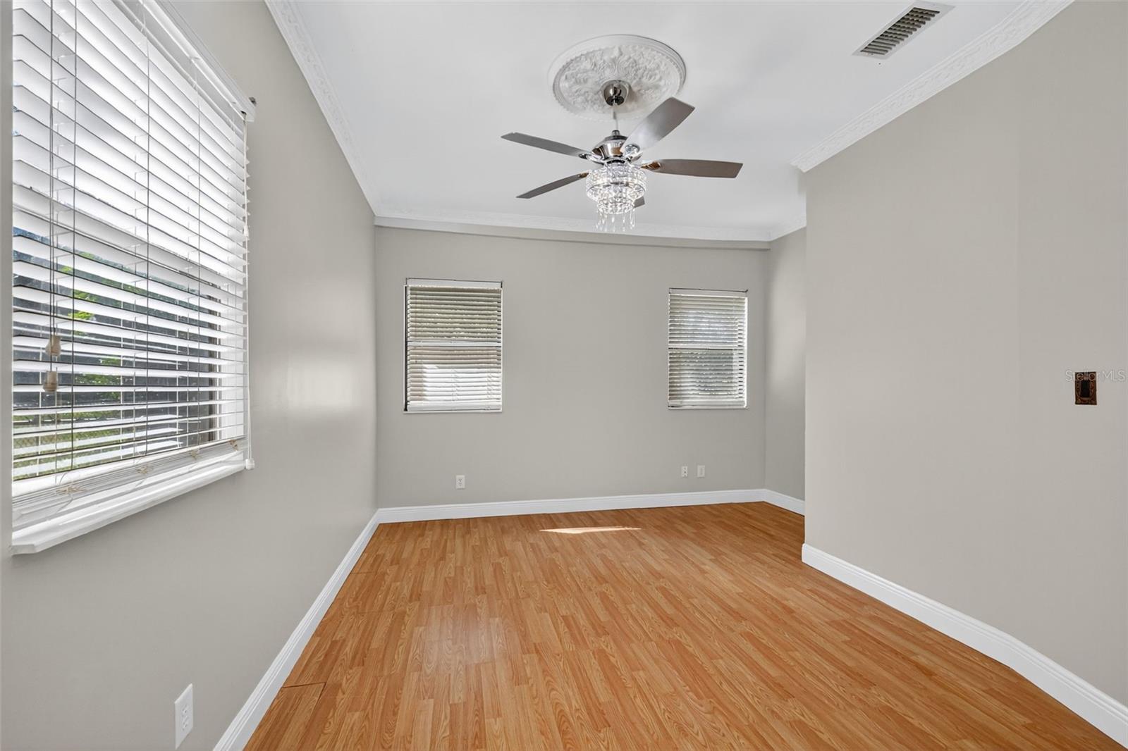 502 GRAY AVE, WILDWOOD, FL, 34785