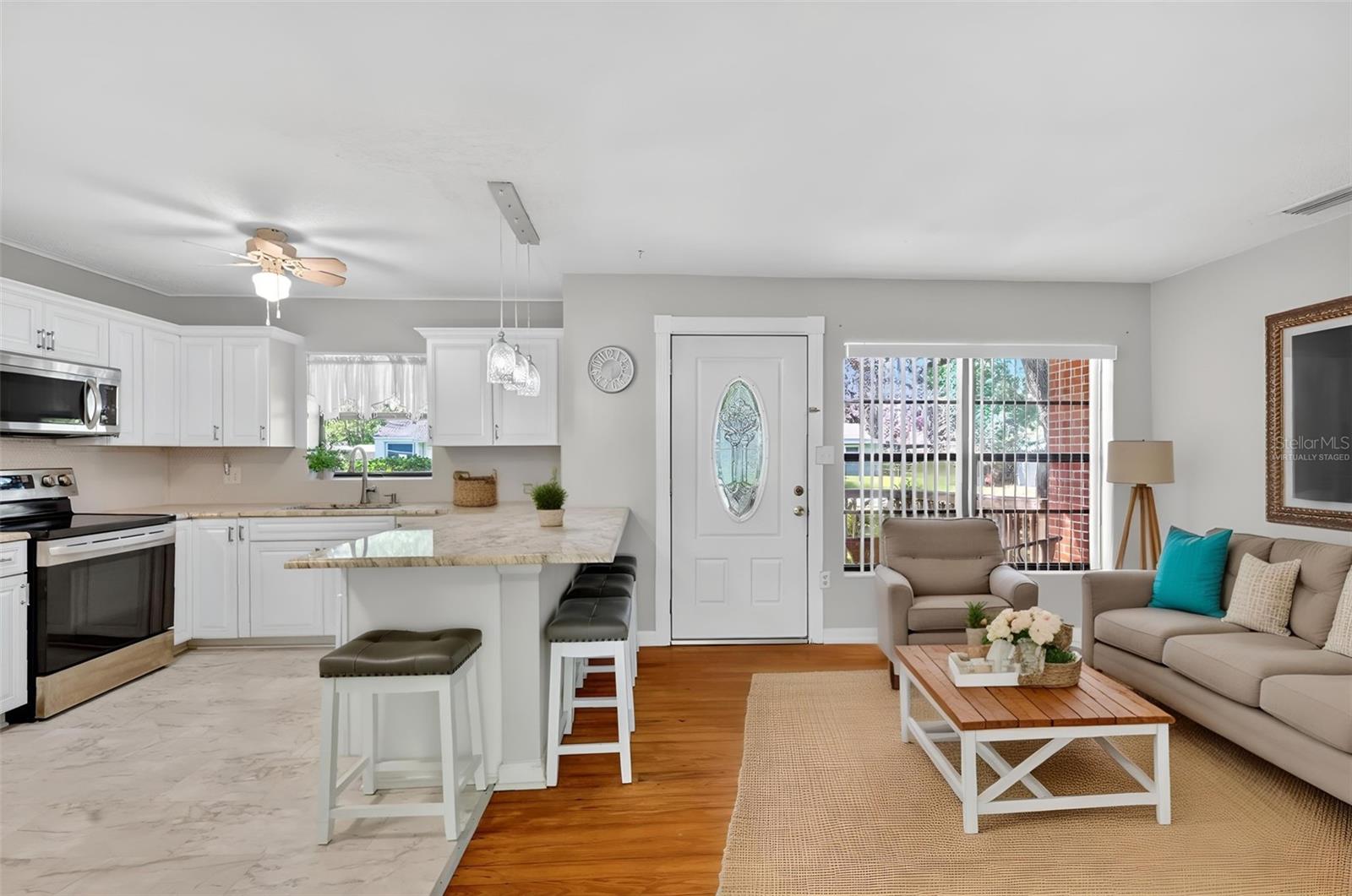 502 GRAY AVE, WILDWOOD, FL, 34785