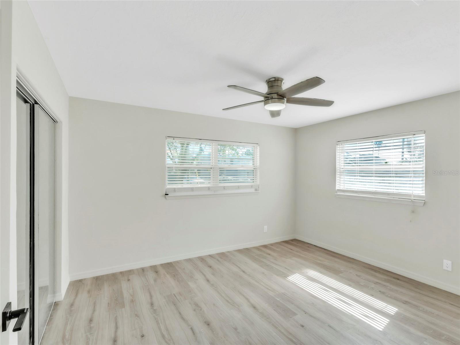 4870 VENETIAN BLVD NE, ST PETERSBURG, FL, 33703