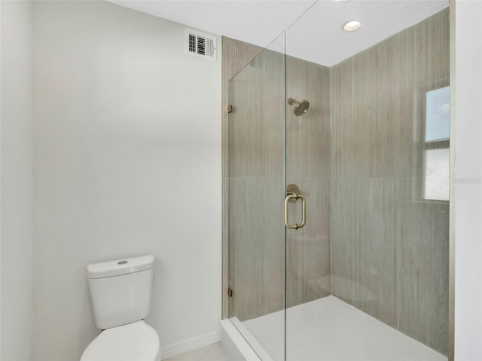 4870 VENETIAN BLVD NE, ST PETERSBURG, FL, 33703