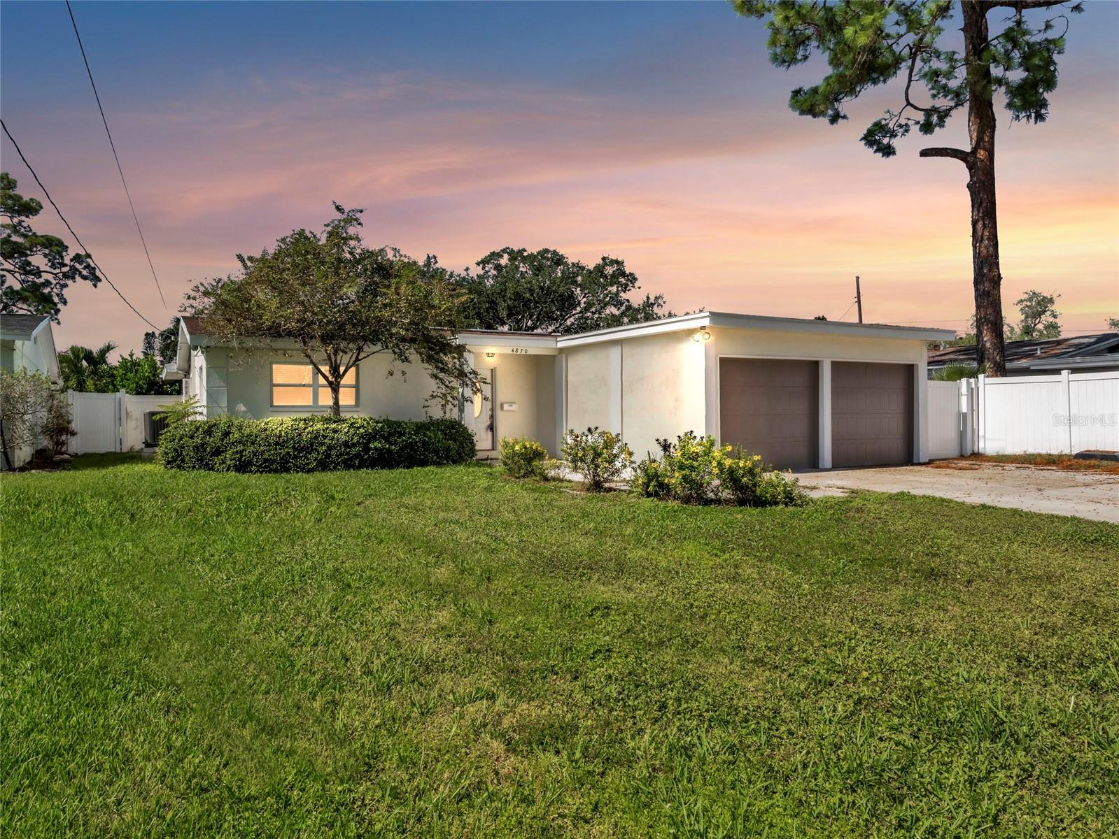 4870 VENETIAN BLVD NE, ST PETERSBURG, FL, 33703