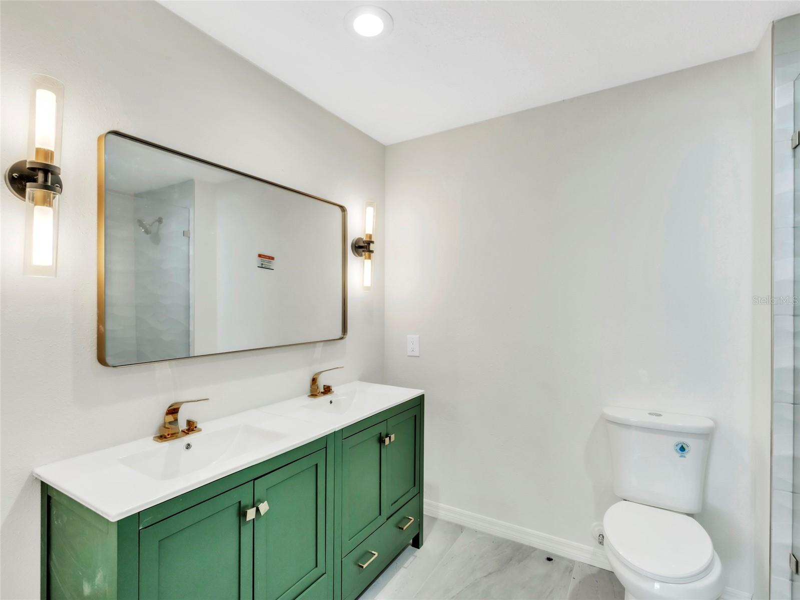 4870 VENETIAN BLVD NE, ST PETERSBURG, FL, 33703