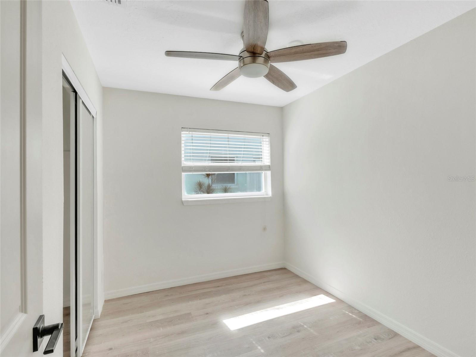 4870 VENETIAN BLVD NE, ST PETERSBURG, FL, 33703