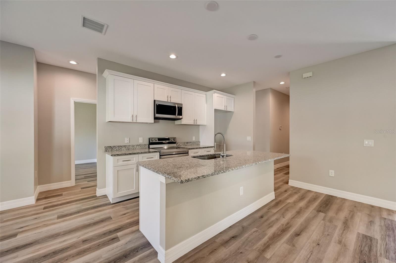 1212 GILLESPIE AVE, NORTH PORT, FL, 34288