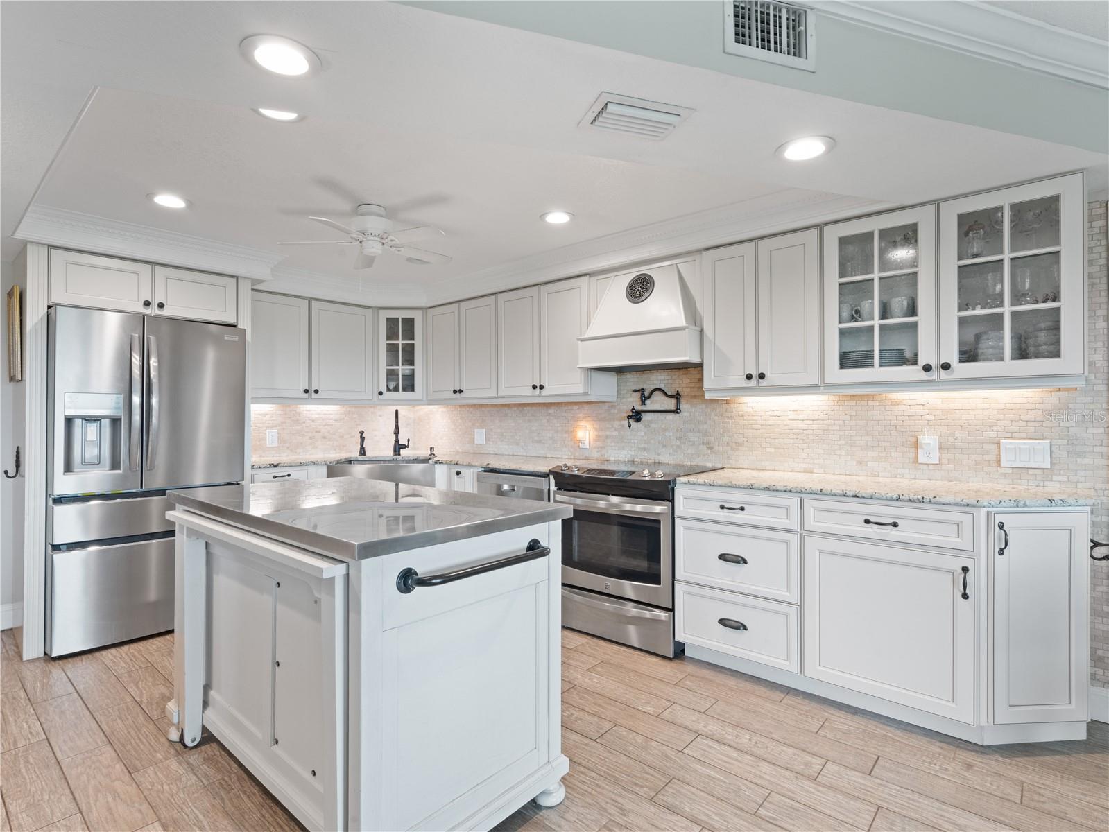 650 N ATLANTIC AVE #103, COCOA BEACH, FL, 32931