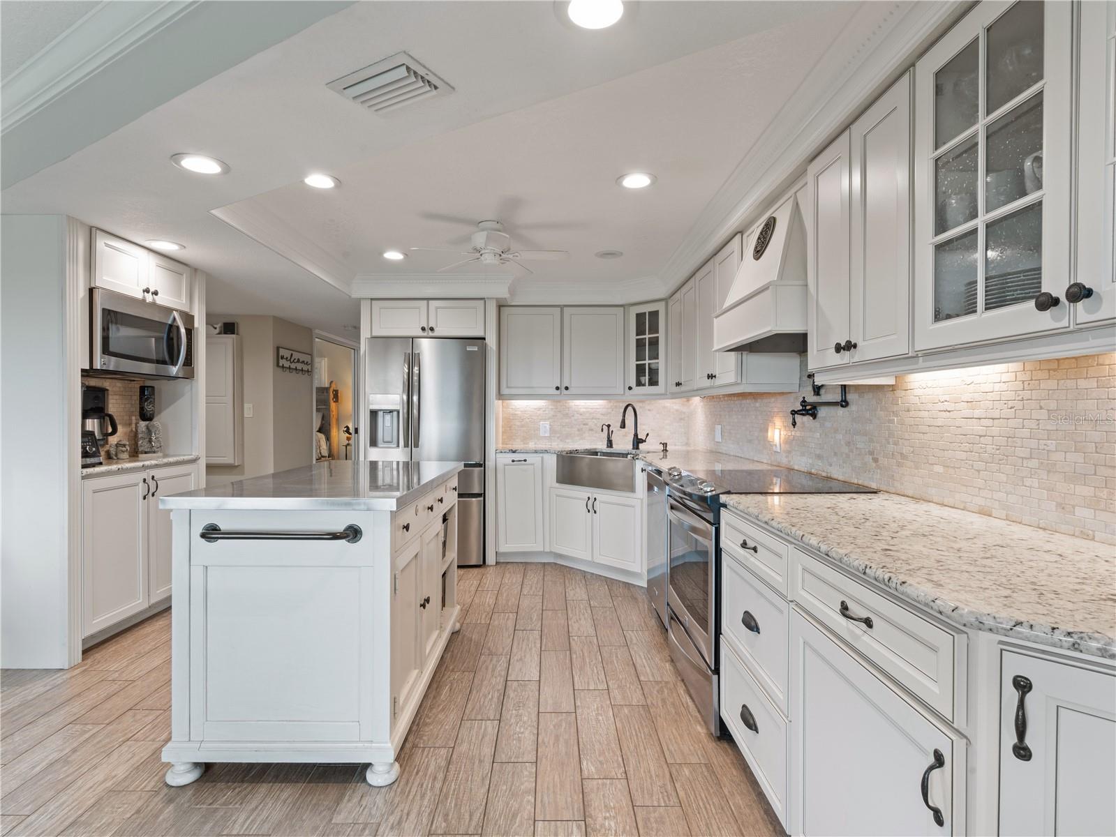 650 N ATLANTIC AVE #103, COCOA BEACH, FL, 32931