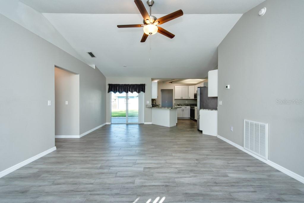 3118 34TH AVENUE DR E, BRADENTON, FL, 34208