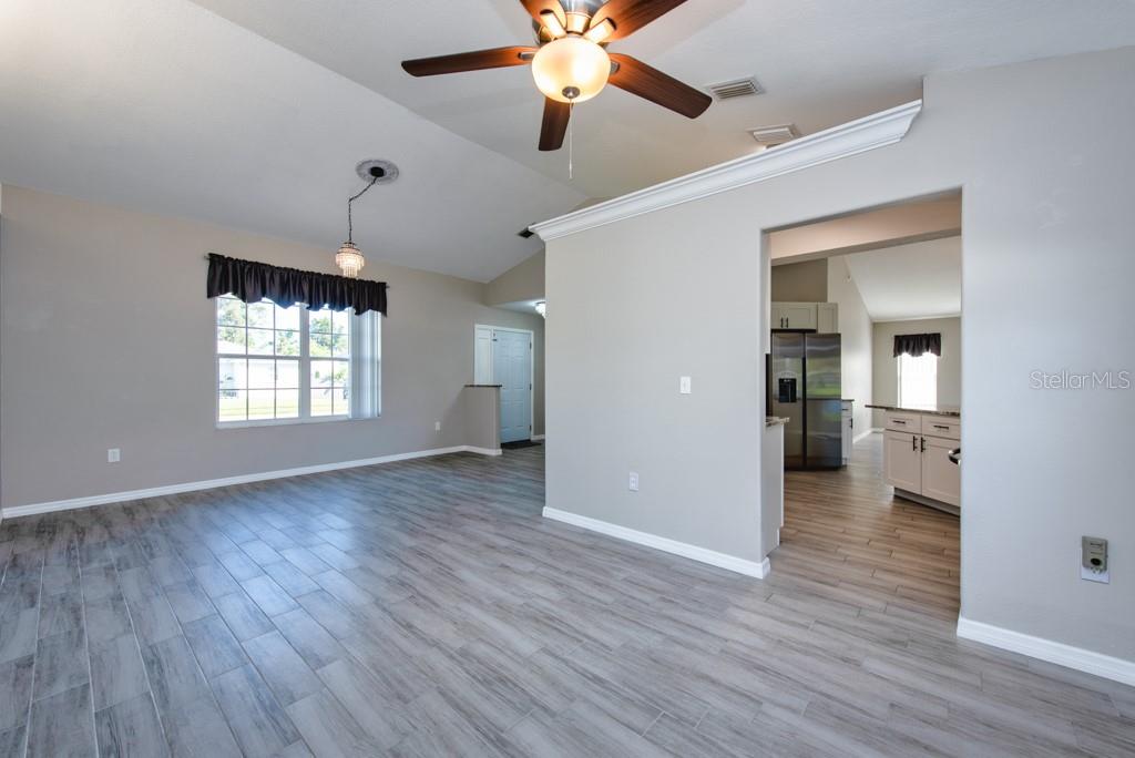 3118 34TH AVENUE DR E, BRADENTON, FL, 34208